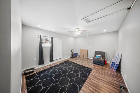 Tiny photo for 509 Fourth Avenue Ave, Worthington, KY 41183 (MLS # 60064)