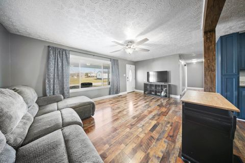 Tiny photo for 509 Fourth Avenue Ave, Worthington, KY 41183 (MLS # 60064)