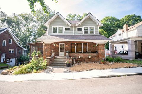 Tiny photo for 1121 Forest Court CT, Ashland, KY 41101 (MLS # 60759)