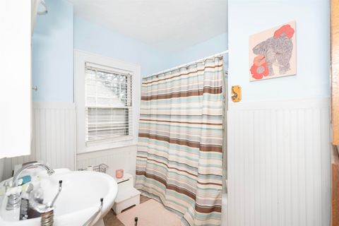 Tiny photo for 1121 Forest Court CT, Ashland, KY 41101 (MLS # 60759)