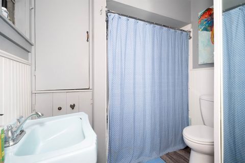 Tiny photo for 1121 Forest Court CT, Ashland, KY 41101 (MLS # 60759)