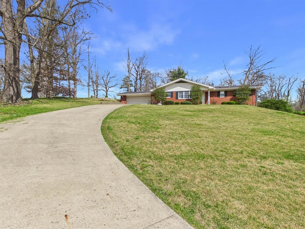 Photo of 415 Redbud Drive, Ashland, KY 41102 (MLS # 61049)