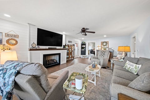 Tiny photo for 3418 Spring Street ST, Catlettsburg, KY 41129 (MLS # 61229)