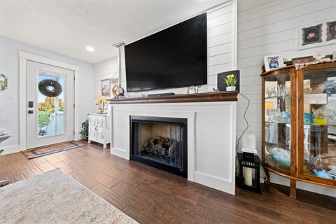 Tiny photo for 3418 Spring Street ST, Catlettsburg, KY 41129 (MLS # 61229)