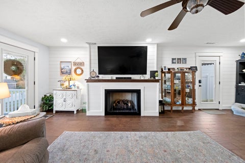 Tiny photo for 3418 Spring Street ST, Catlettsburg, KY 41129 (MLS # 61229)