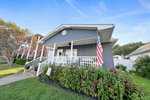 Tiny photo for 3418 Spring Street ST, Catlettsburg, KY 41129 (MLS # 61229)