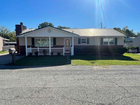 Photo for 922 Daniels Dr.