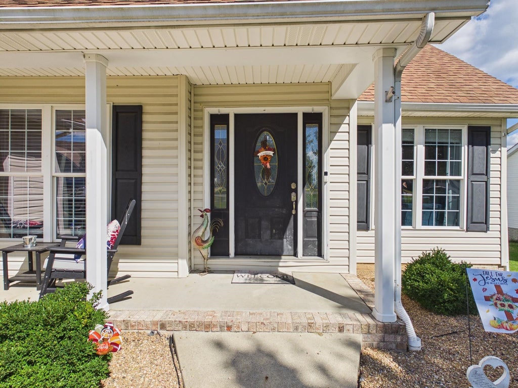 Photo of 5058 Lakin Drive, Catlettsburg, KY 41129 (MLS # 61340)