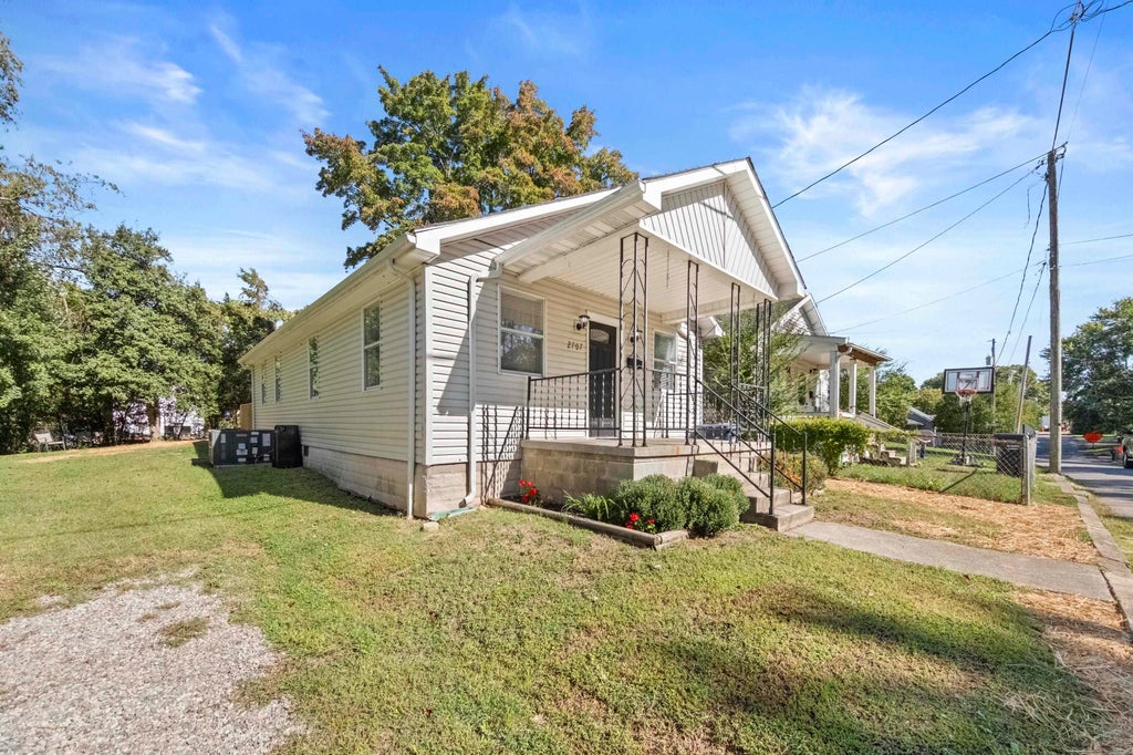 Photo of 2707 Crawford Street ST, Ashland, KY 41101 (MLS # 61413)