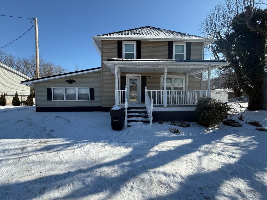 Photo of 537 Laurel Street St, Greenup, KY 41144 (MLS # 60084)