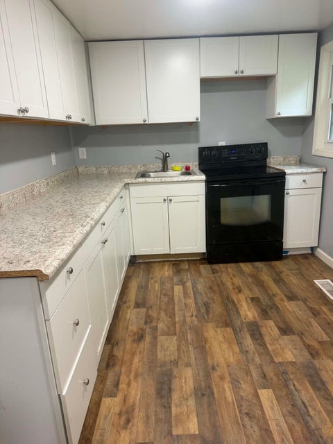 Tiny photo for 521 Morrow Road, Huntington, WV 25701 (MLS # 61112)