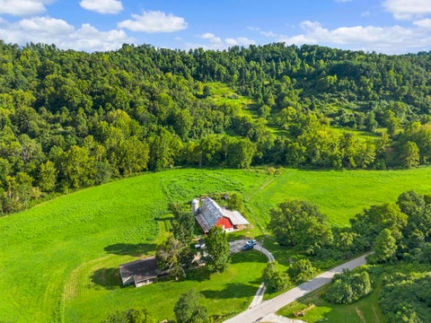 Photo for 7968 Whites Creek
