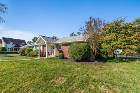 Tiny photo for 111 Country Club Drive Dr, Ashland, KY 41101 (MLS # 61467)