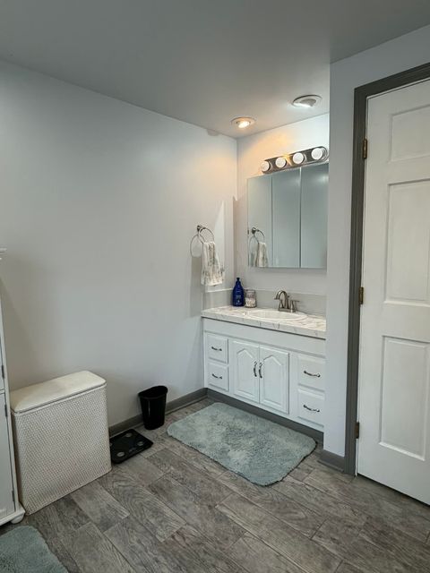 Tiny photo for 4840 Sherwood Drive, Ashland, KY 41102 (MLS # 60256)