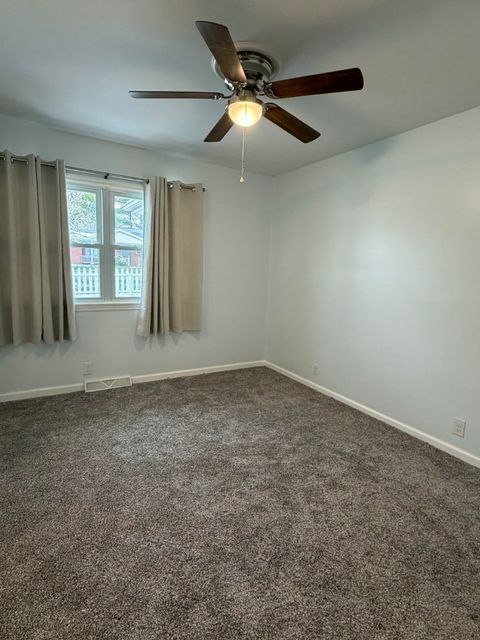 Tiny photo for 4840 Sherwood Drive, Ashland, KY 41102 (MLS # 60256)