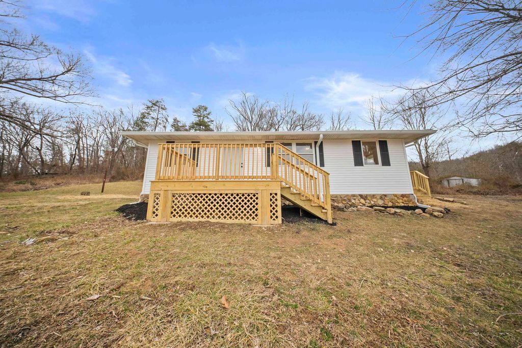 Photo of 3304 Laurel Road, Greenup, KY 41144 (MLS # 60141)