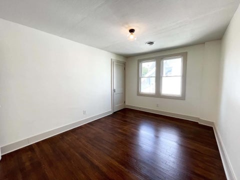 Tiny photo for 4320 Gartin Avenue Ave, Ashland, KY 41101 (MLS # 61237)
