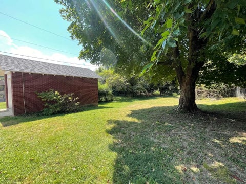 Tiny photo for 4320 Gartin Avenue Ave, Ashland, KY 41101 (MLS # 61237)