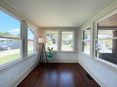 Tiny photo for 4320 Gartin Avenue Ave, Ashland, KY 41101 (MLS # 61237)