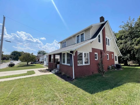 Tiny photo for 4320 Gartin Avenue Ave, Ashland, KY 41101 (MLS # 61237)