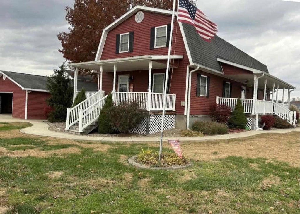 Photo of 401 Stewart Avenue, Worthington, KY 41183 (MLS # 61335)
