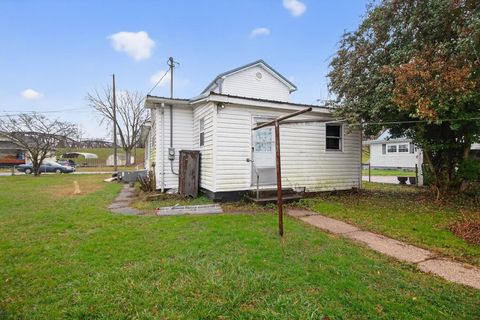 Tiny photo for 3616 Lark Street, Catlettsburg, KY 41129 (MLS # 60032)