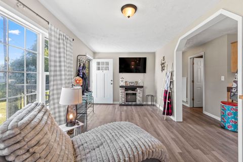 Tiny photo for 2615 Roberts Street, Flatwoods, KY 41139 (MLS # 59604)