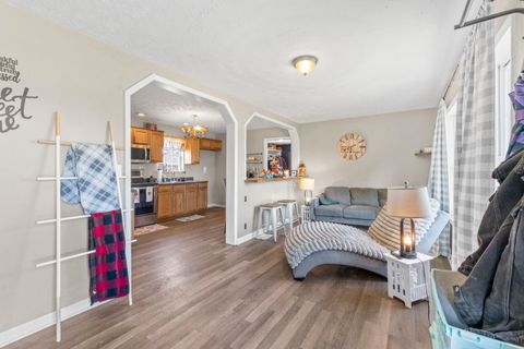 Tiny photo for 2615 Roberts Street, Flatwoods, KY 41139 (MLS # 59604)