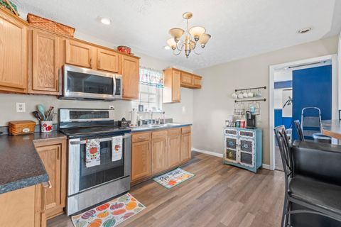 Tiny photo for 2615 Roberts Street, Flatwoods, KY 41139 (MLS # 59604)