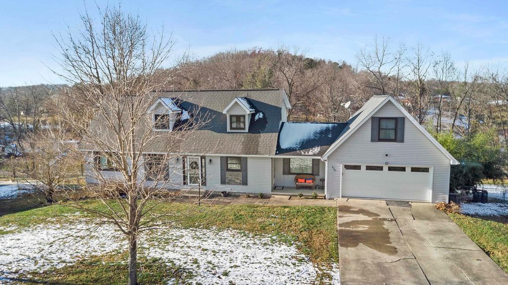 Photo of 620 Pin Oak Drive Dr, Ashland, KY 41102 (MLS # 59870)