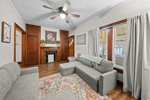Tiny photo for 841 Montgomery Avenue, Ashland, KY 41101 (MLS # 61241)
