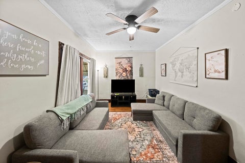 Tiny photo for 841 Montgomery Avenue, Ashland, KY 41101 (MLS # 61241)
