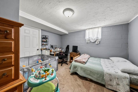 Tiny photo for 4321 Grandview Drive, Ashland, KY 41101 (MLS # 61225)