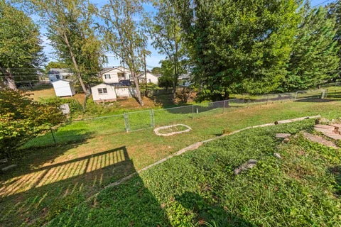 Tiny photo for 4321 Grandview Drive, Ashland, KY 41101 (MLS # 61225)
