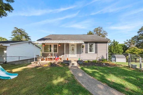 Photo of 4321 Grandview Drive, Ashland, KY 41101 (MLS # 61225)