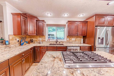 Tiny photo for 104 Stoney Brooke Drive, Ashland, KY 41101 (MLS # 61213)