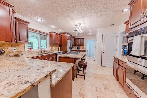Tiny photo for 104 Stoney Brooke Drive, Ashland, KY 41101 (MLS # 61213)