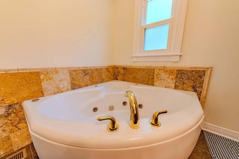 Tiny photo for 104 Stoney Brooke Drive, Ashland, KY 41101 (MLS # 61213)