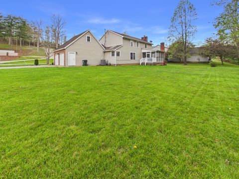 Tiny photo for 101 Bluebird Drive, Russell, KY 41169 (MLS # 60487)