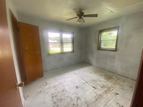 Tiny photo for 2755 Piqua Street ST, Ashland, KY 41102 (MLS # 61093)