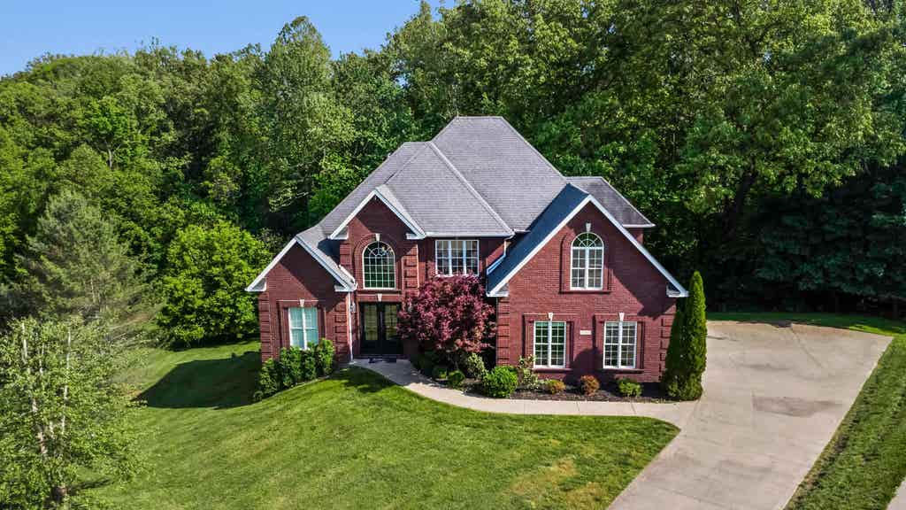 Photo of 1257 Ivy Creek Road, Ashland, KY 41101 (MLS # 60563)