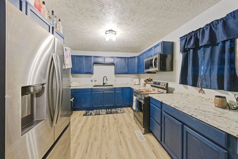 Tiny photo for 217 Iowa Street ST, Ashland, KY 41102 (MLS # 61461)
