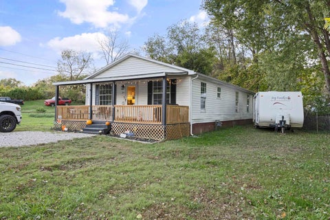 Tiny photo for 217 Iowa Street ST, Ashland, KY 41102 (MLS # 61461)