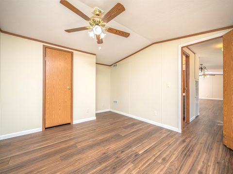 Tiny photo for 1154 Wall Street, Olive Hill, KY 41164 (MLS # 60230)