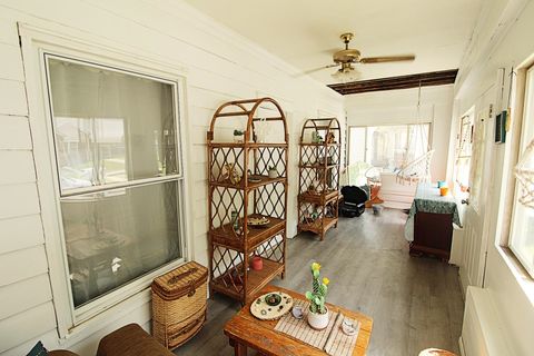 Tiny photo for 2409 Hilton Avenue, Ashland, KY 41101 (MLS # 60493)