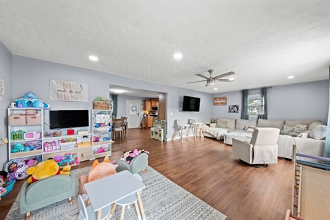 Tiny photo for 1836 Clarksburg Road, Vanceburh, KY 41179 (MLS # 61442)