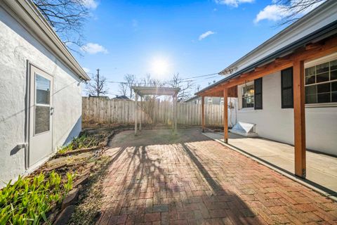 Tiny photo for 2650 Central Parkway Pkwy, Ashland, KY 41102 (MLS # 60060)