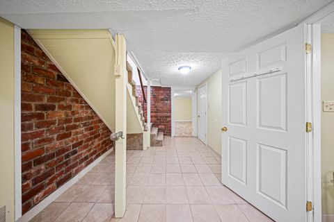 Tiny photo for 2650 Central Parkway Pkwy, Ashland, KY 41102 (MLS # 60060)