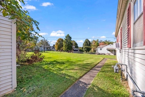 Tiny photo for 1516 Hager Street, Ashland, KY 41102 (MLS # 61466)