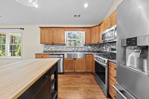 Tiny photo for 116 Buena Vista Drive DR, Ashland, KY 41102 (MLS # 60972)